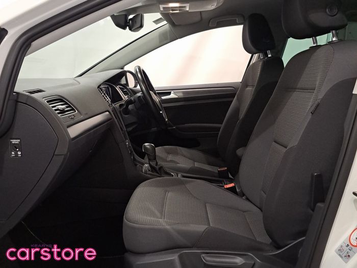 Volkswagen Golf 2020
