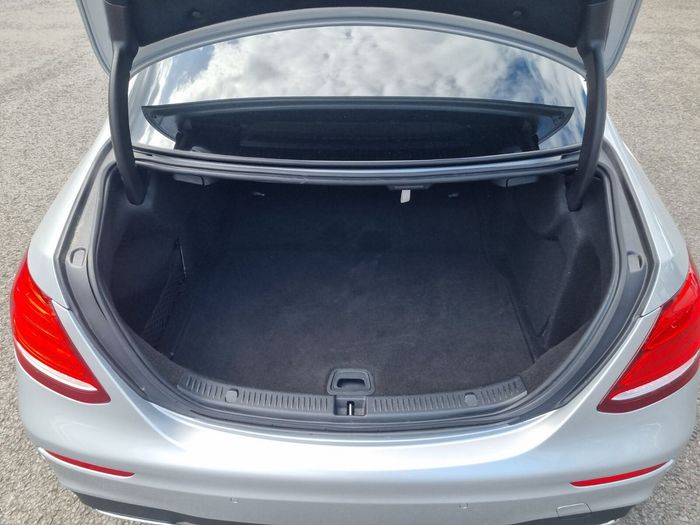 Mercedes-Benz E-Class 2019
