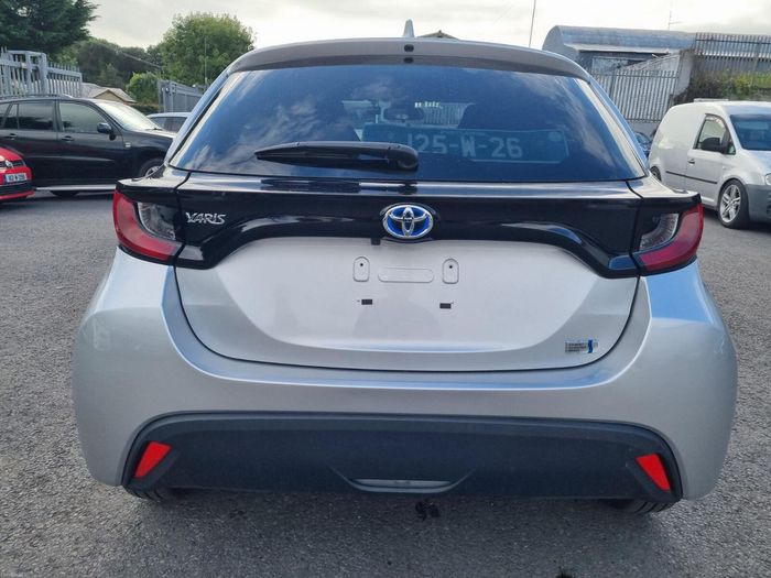 Toyota Yaris 2021