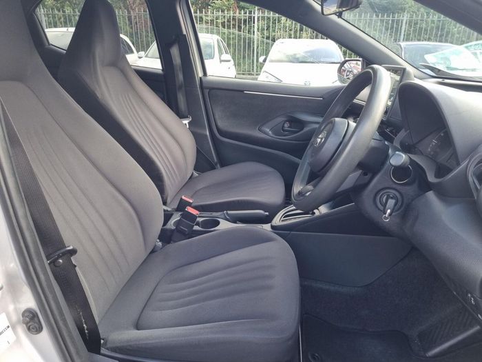 Toyota Yaris 2021