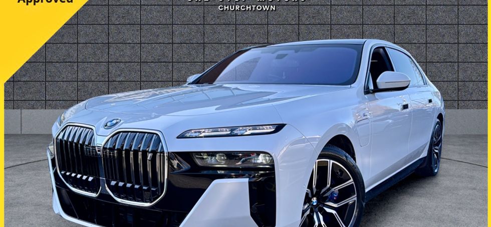 BMW i7 2025
