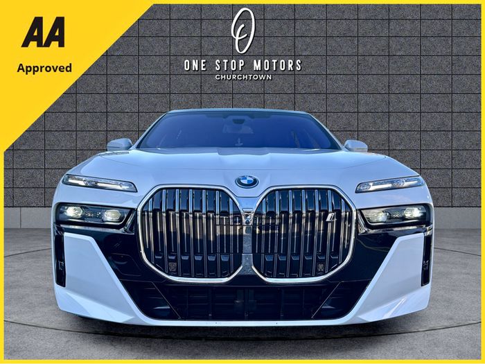 BMW i7 2025