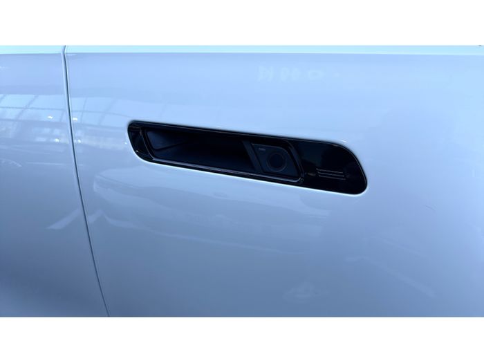 BMW i7 2025