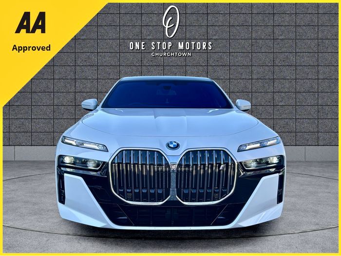 BMW i7 2025