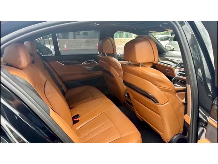 BMW 7 Series 2019