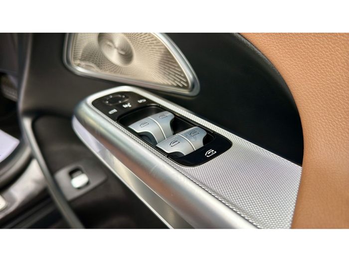 Mercedes-Benz E-Class 2024