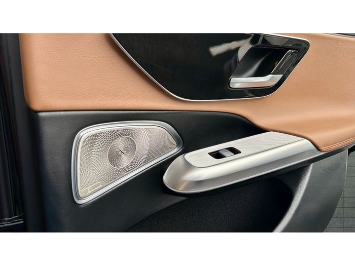 Mercedes-Benz E-Class 2024