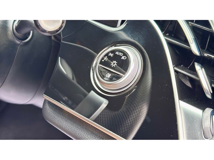 Mercedes-Benz E-Class 2024
