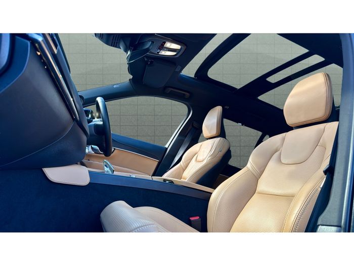 Volvo XC90 2023