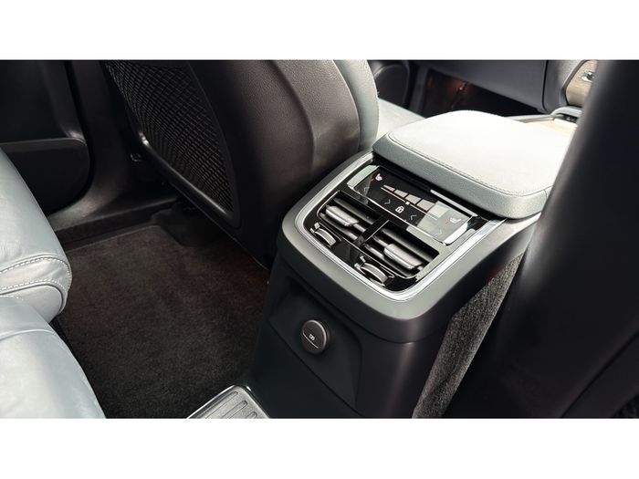 Volvo XC90 2023