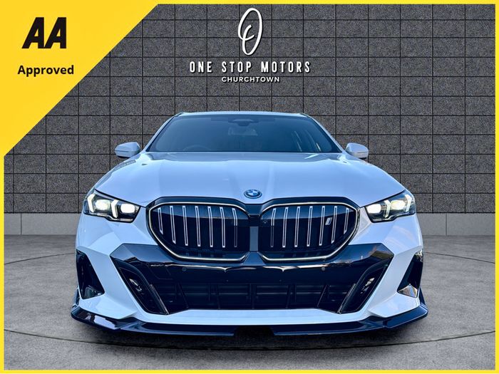 BMW i5 2025