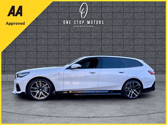 BMW i5 2025