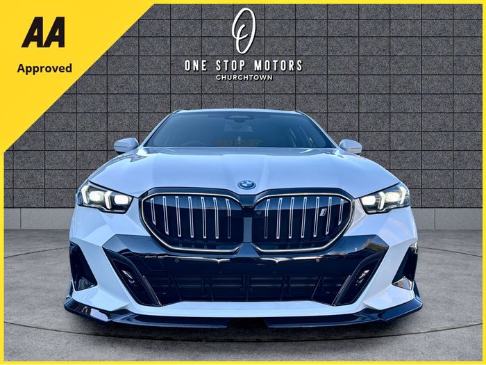 BMW i5 2025