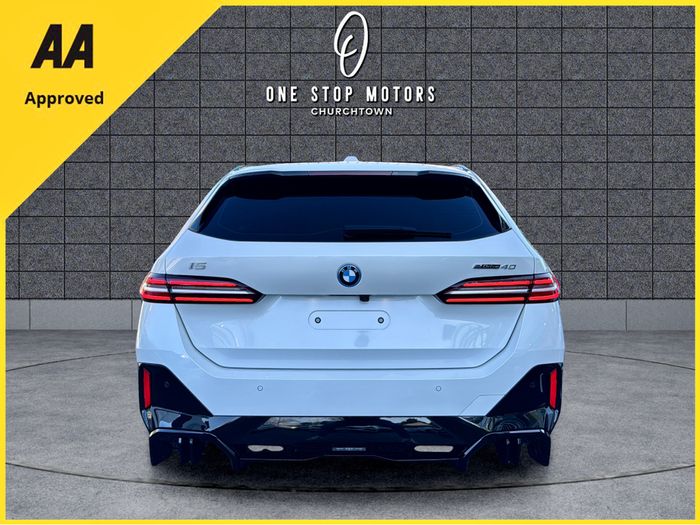 BMW i5 2025