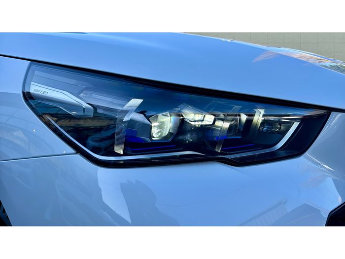 BMW i5 2025