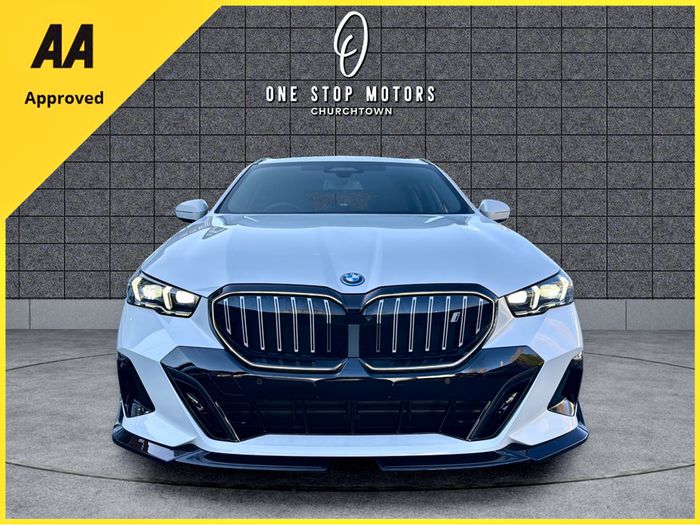 BMW i5 2025