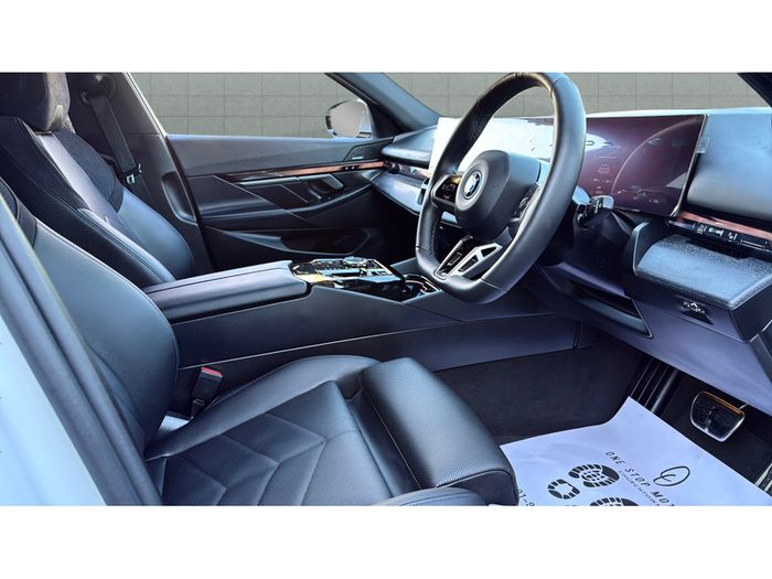 BMW i5 2025