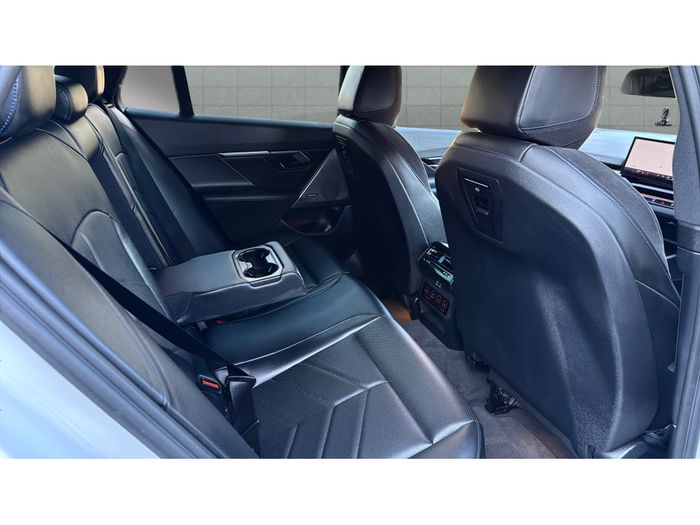 BMW i5 2025
