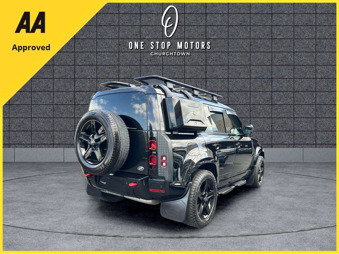 Land Rover Defender 2021