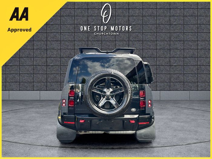 Land Rover Defender 2021