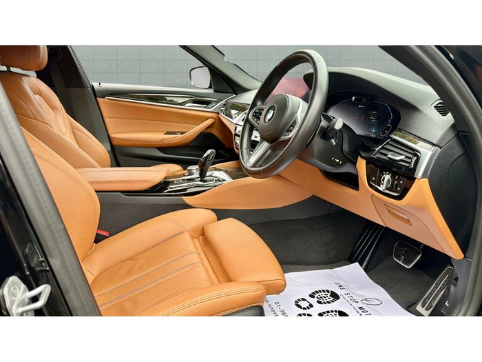 BMW 5 Series 2021