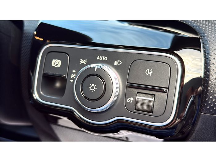 Mercedes-Benz A-Class 2021