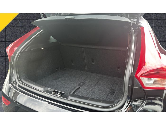 Volvo V40 2017