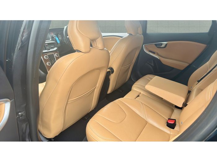 Volvo V40 2017