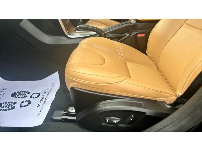 Volvo V40 2017