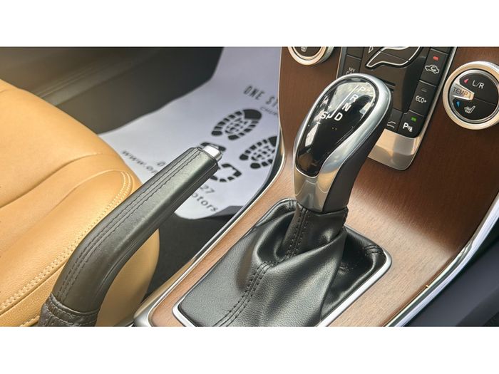 Volvo V40 2017