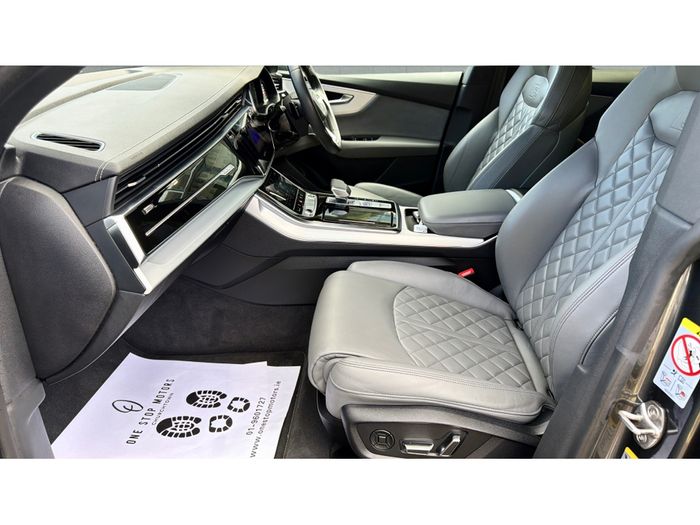 Audi Q8 2023