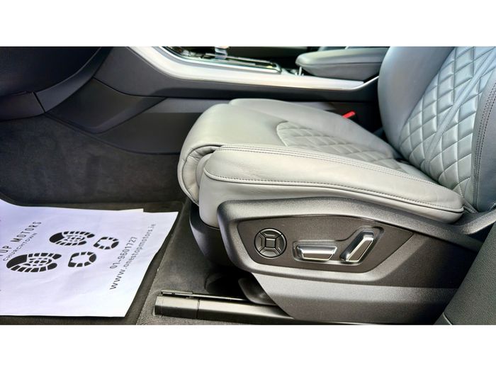 Audi Q8 2023