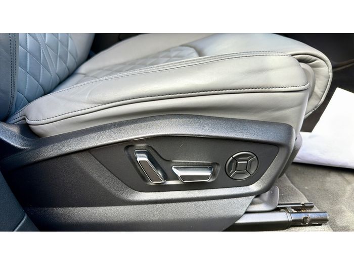 Audi Q8 2023
