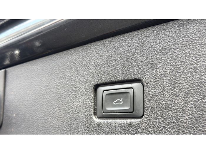 Audi Q8 2023