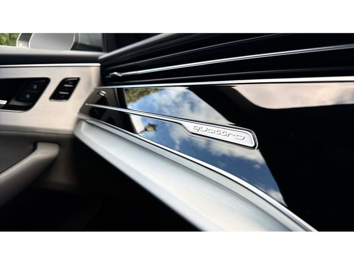 Audi Q8 2023