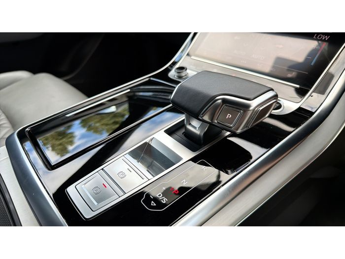Audi Q8 2023