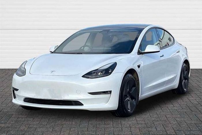 Tesla Model 3 2023