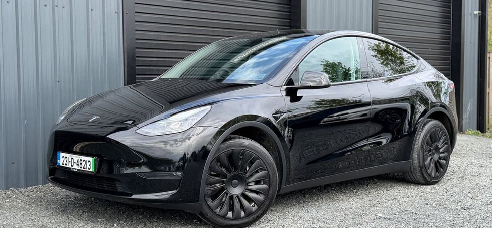 Tesla Model Y 2023
