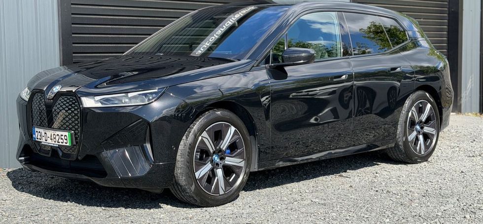 BMW IX 2023