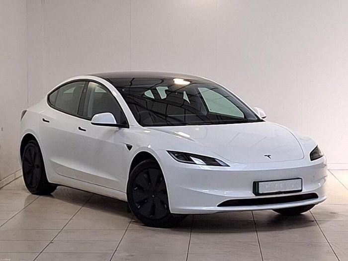 Tesla Model 3 2024