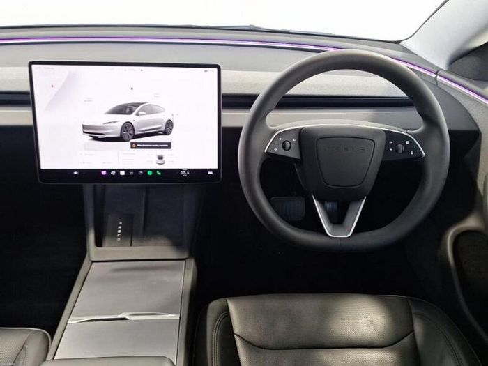 Tesla Model 3 2024