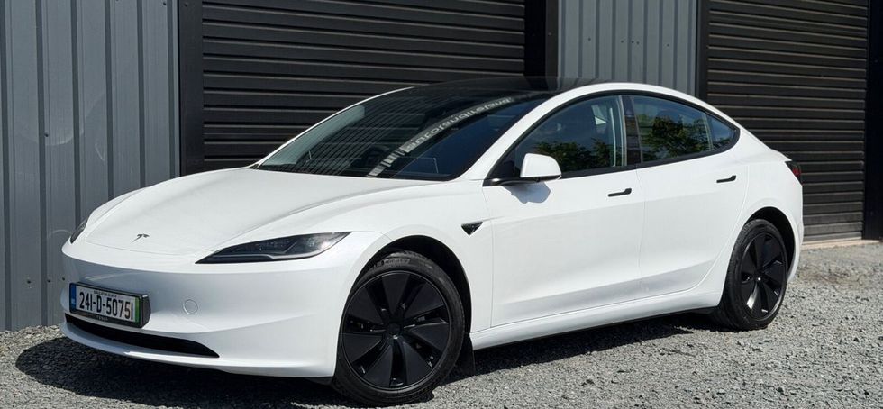 Tesla Model 3 2024