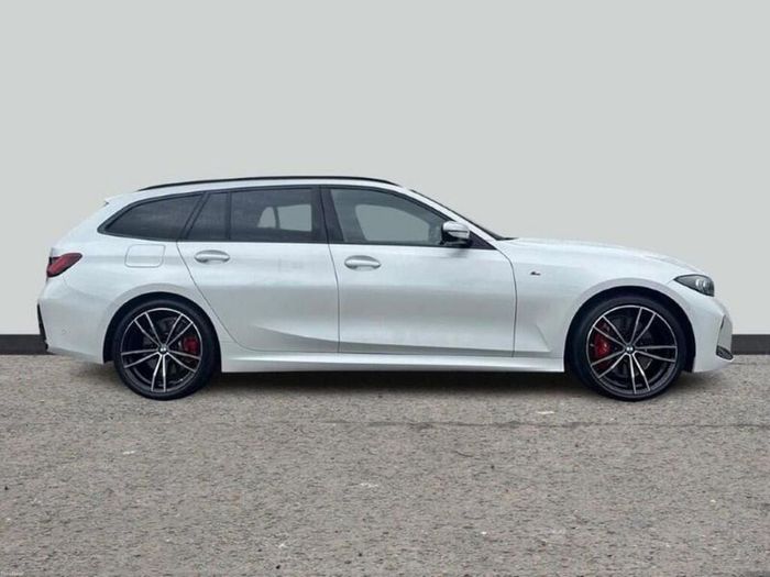 BMW 3 Series 2023