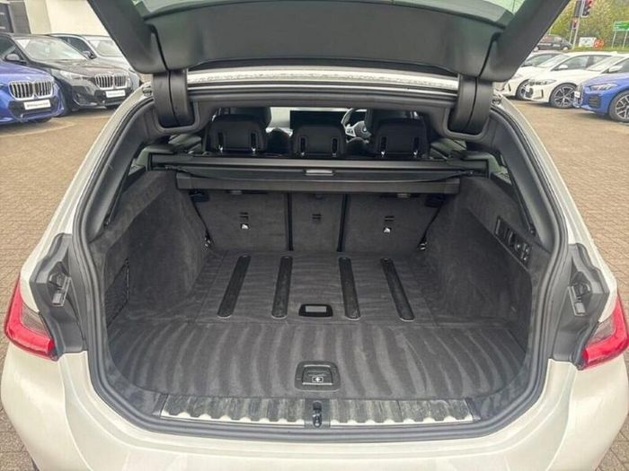 BMW 3 Series 2023