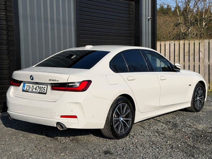 BMW 3 Series 2023