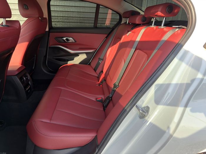 BMW 3 Series 2023