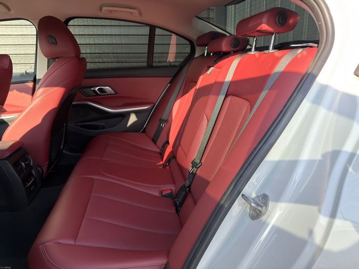 BMW 3 Series 2023