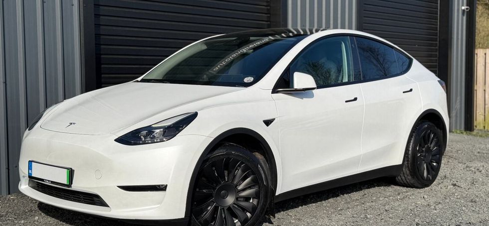 Tesla Model Y 2023