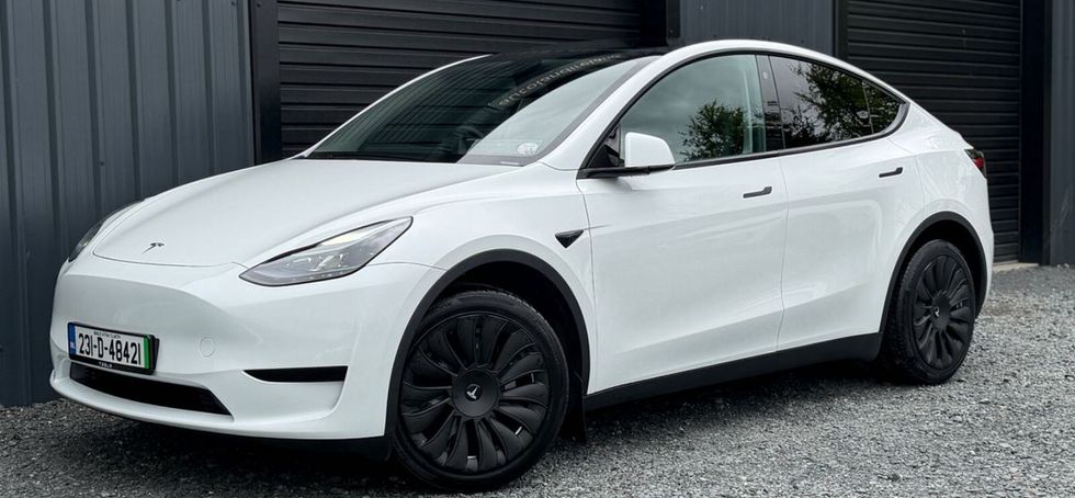 Tesla Model Y 2023
