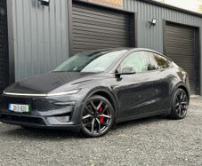 Tesla Model Y 2026